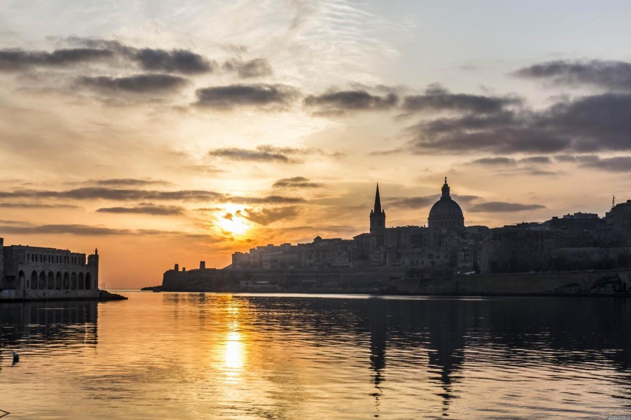 Marvellous Apartment With Valletta And Harbour Views スリーマ エクステリア 写真