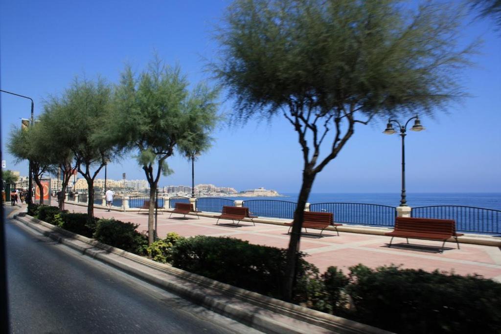 Marvellous Apartment With Valletta And Harbour Views スリーマ エクステリア 写真